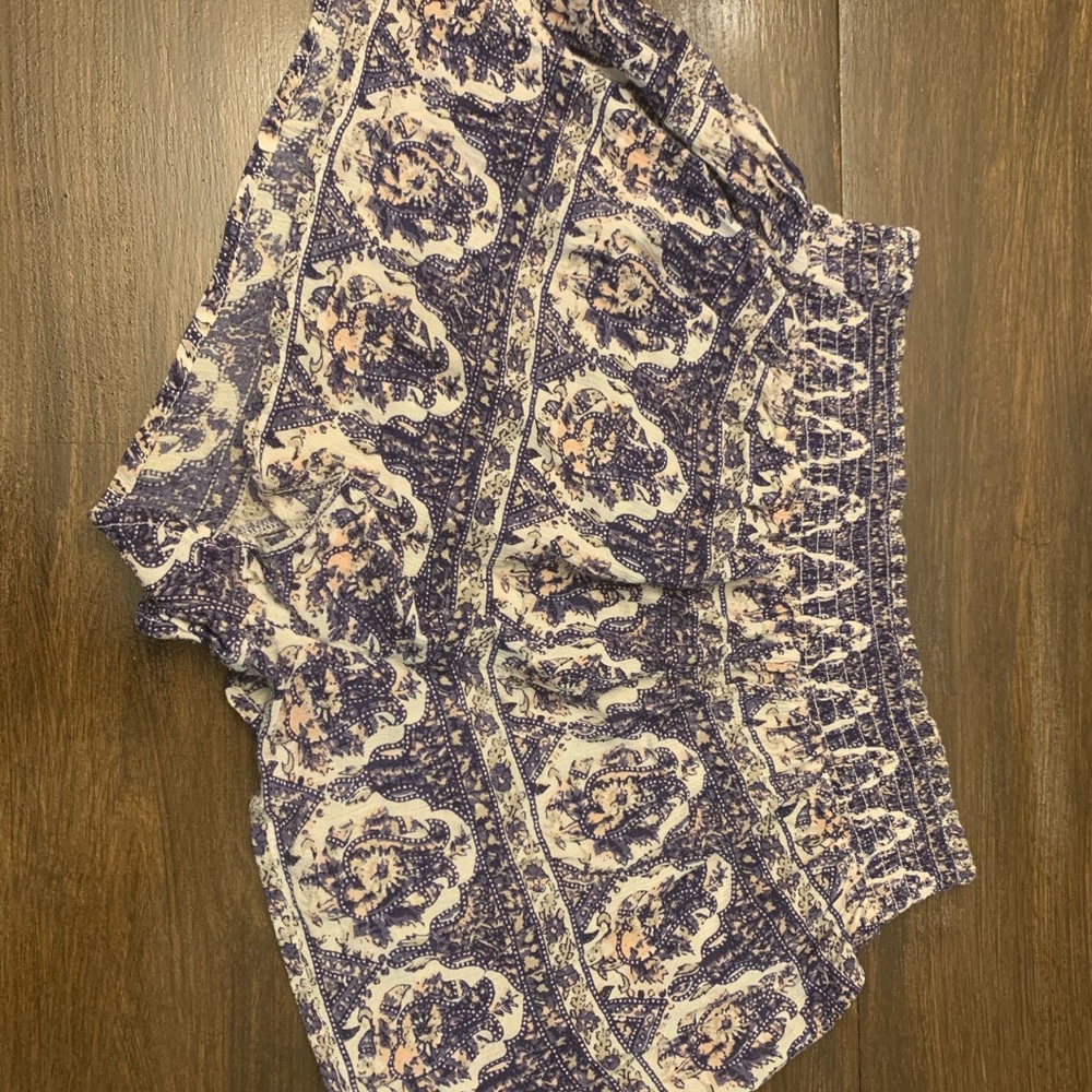 Patterned Flowy Shorts - image 3